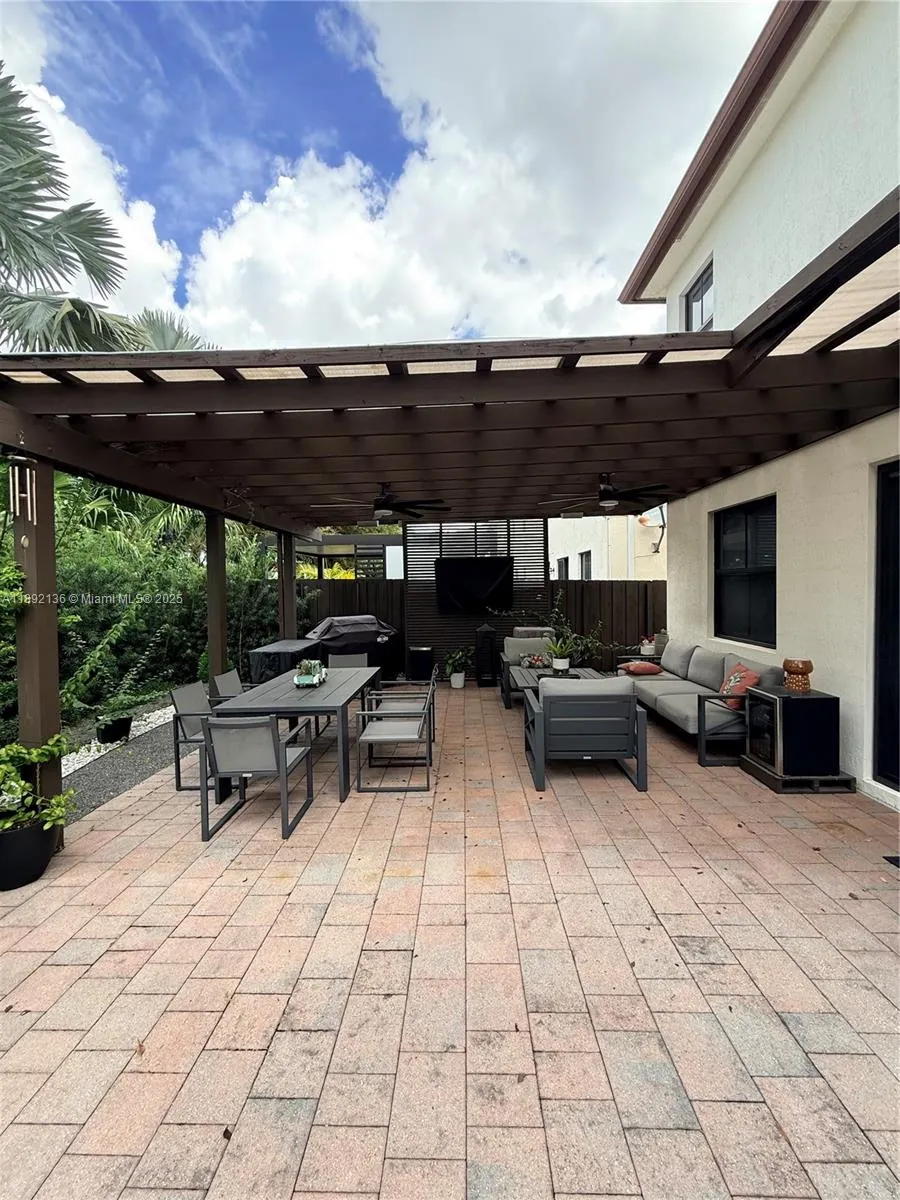 8640 NW 101st Pl, #8640
