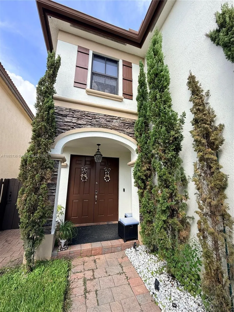 8640 NW 101st Pl, #8640