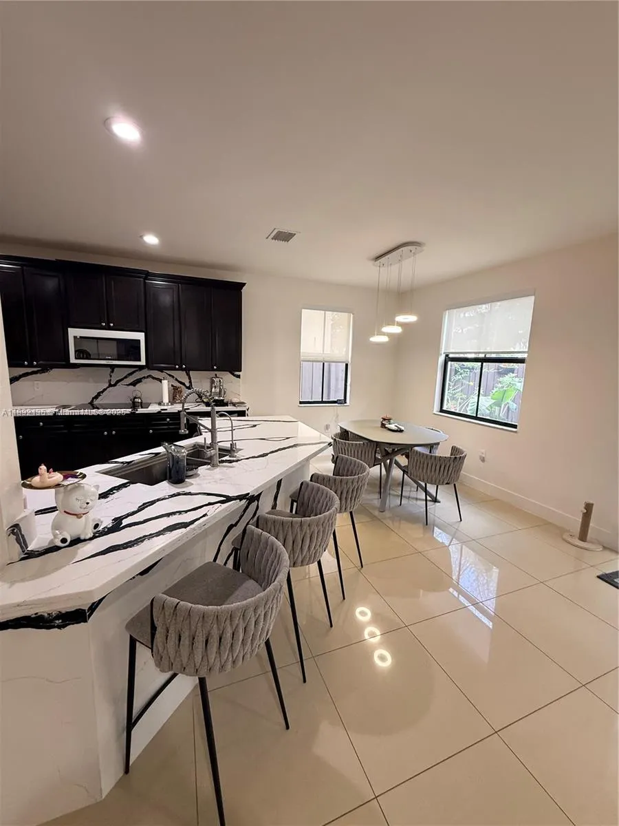 8640 NW 101st Pl, #8640