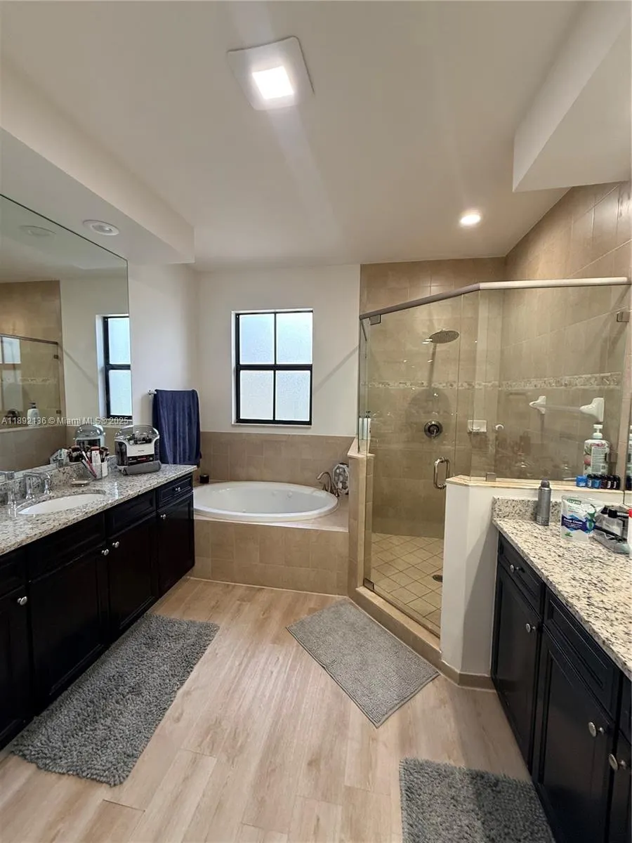 8640 NW 101st Pl, #8640