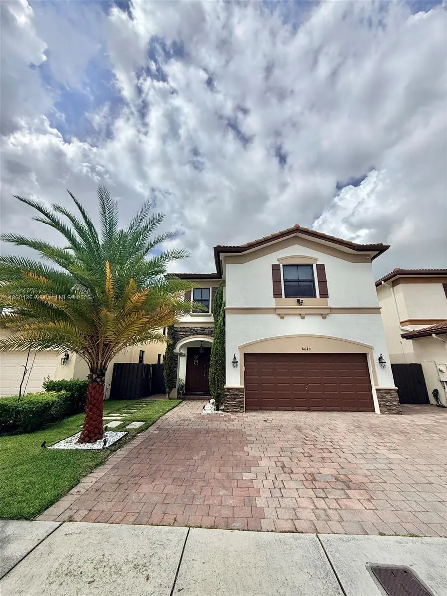 8640 NW 101st Pl, #8640