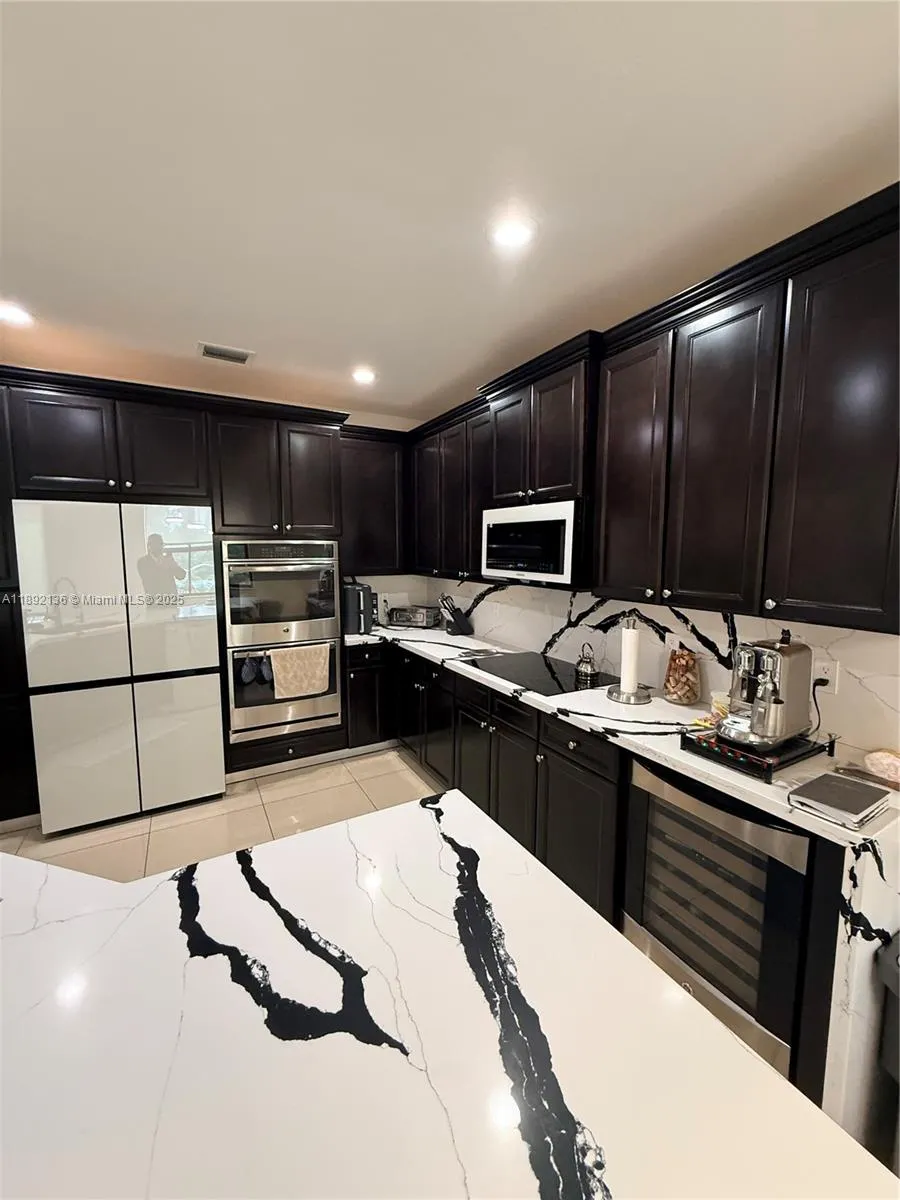 8640 NW 101st Pl, #8640