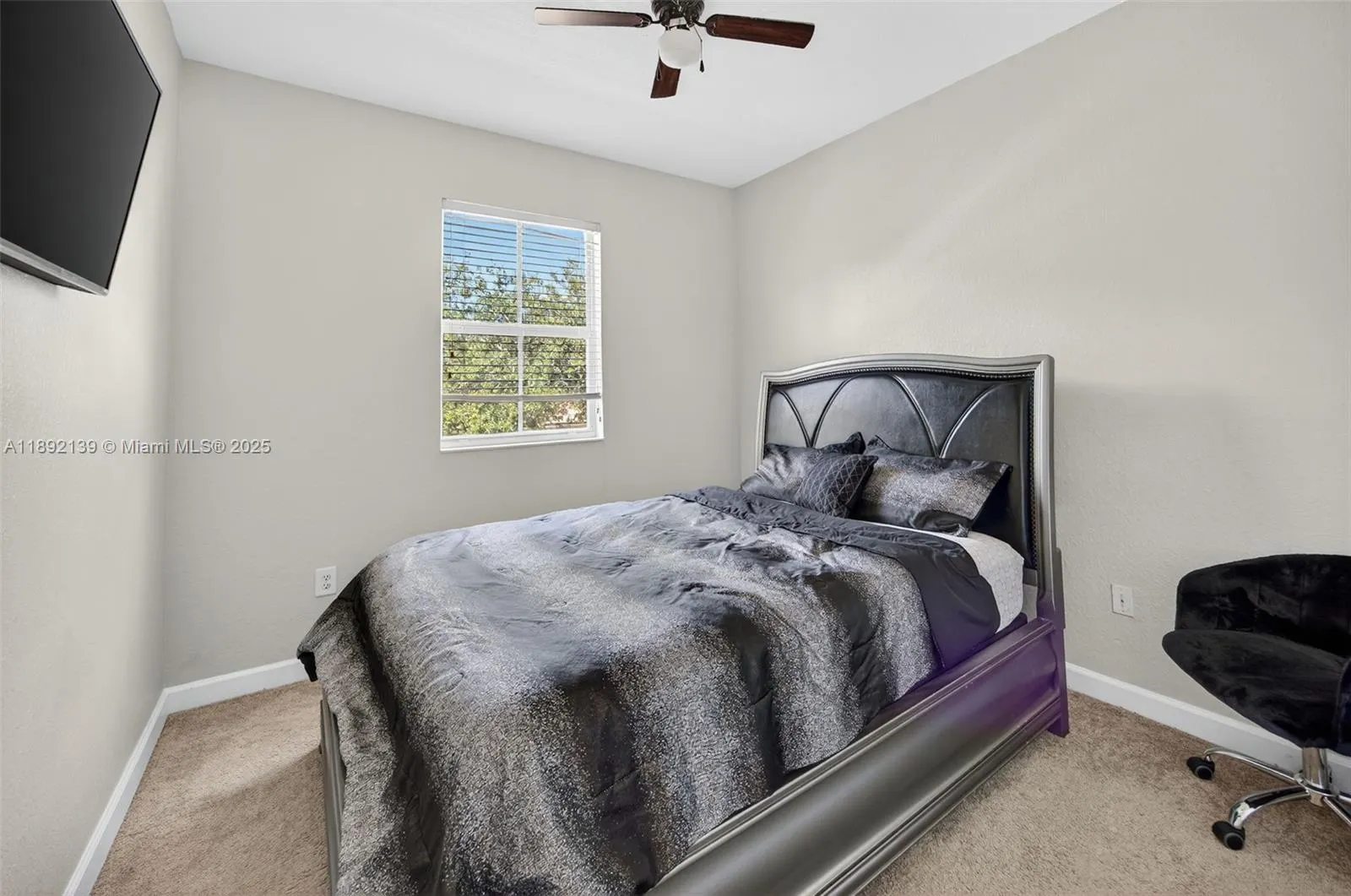 379 NE 25th Ter