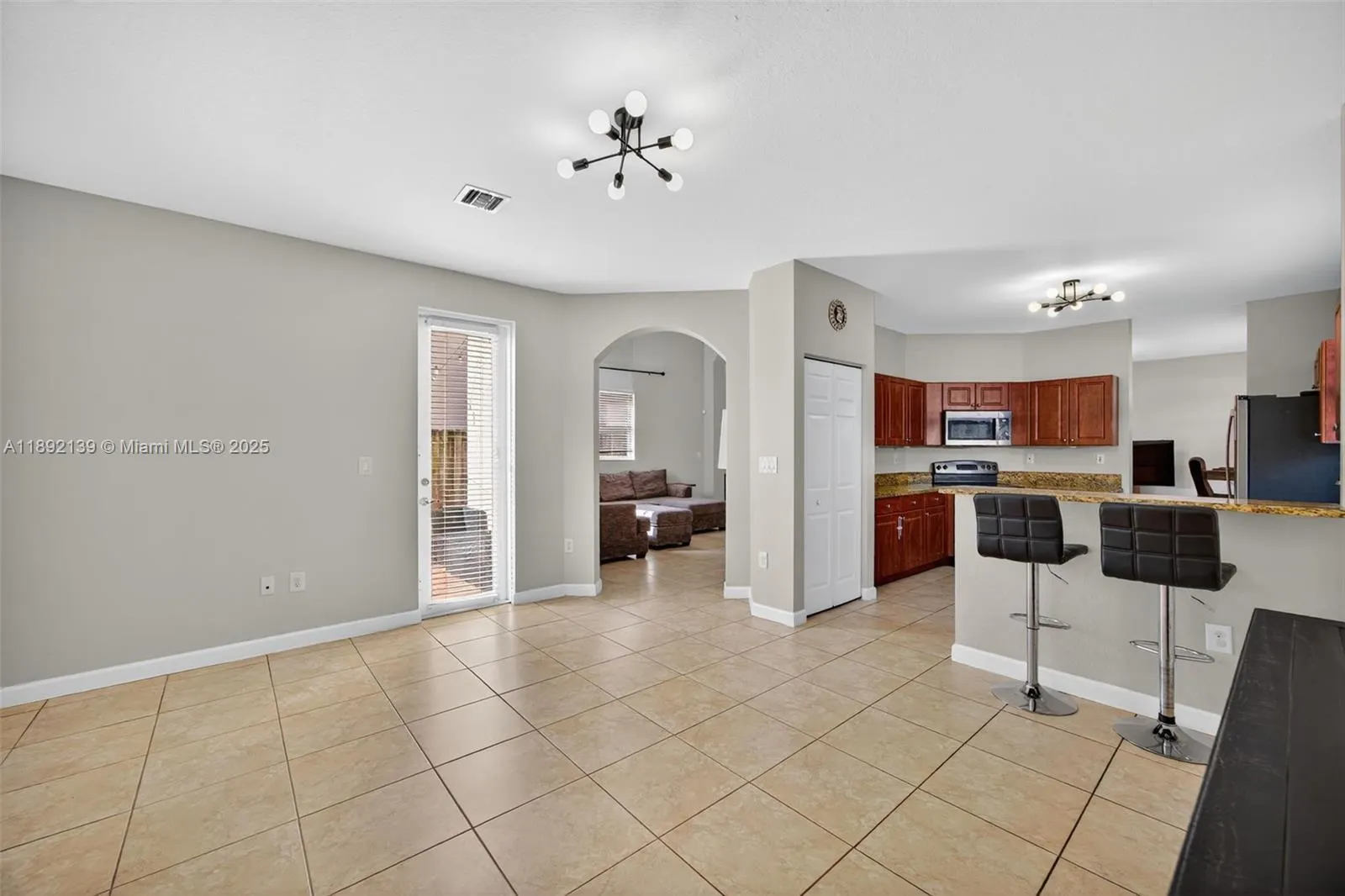 379 NE 25th Ter