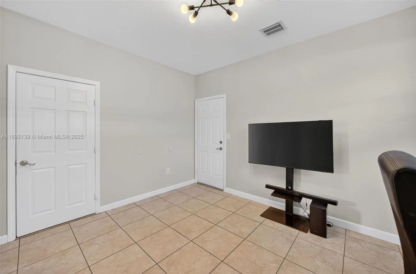 379 NE 25th Ter