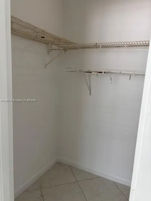 100 Lincoln Rd, #902