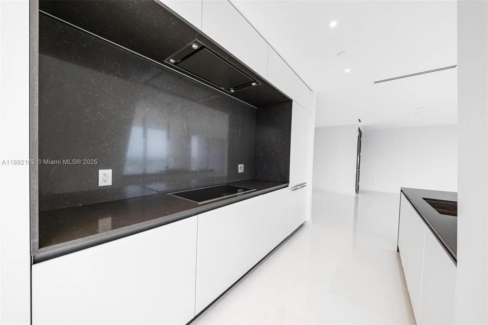 300 Biscayne Boulevard Way, #4507W