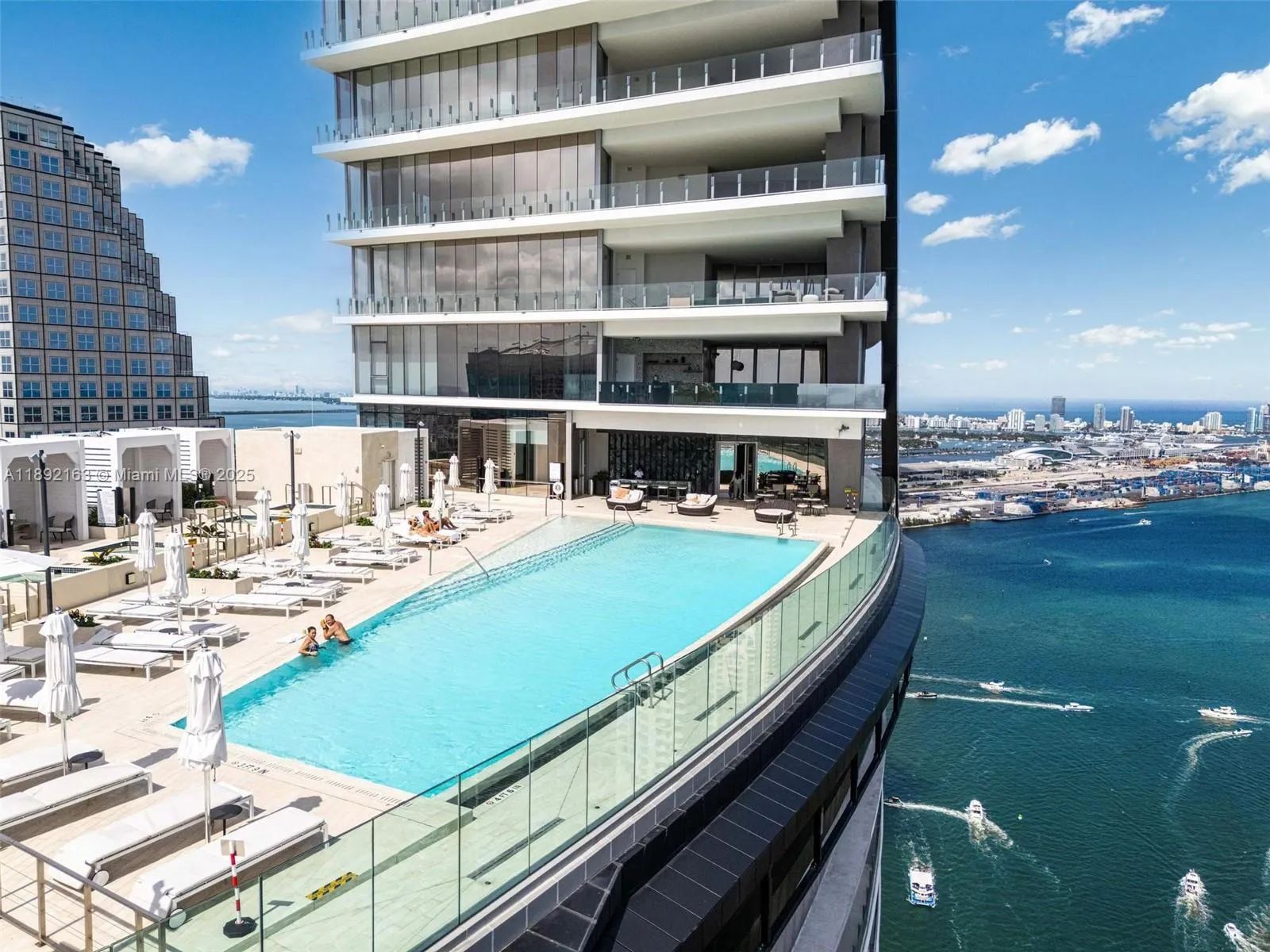300 Biscayne Boulevard Way, #4507W