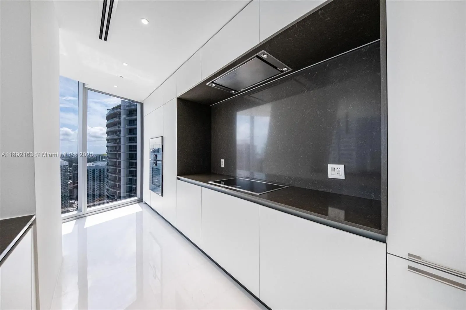 300 Biscayne Boulevard Way, #4507W