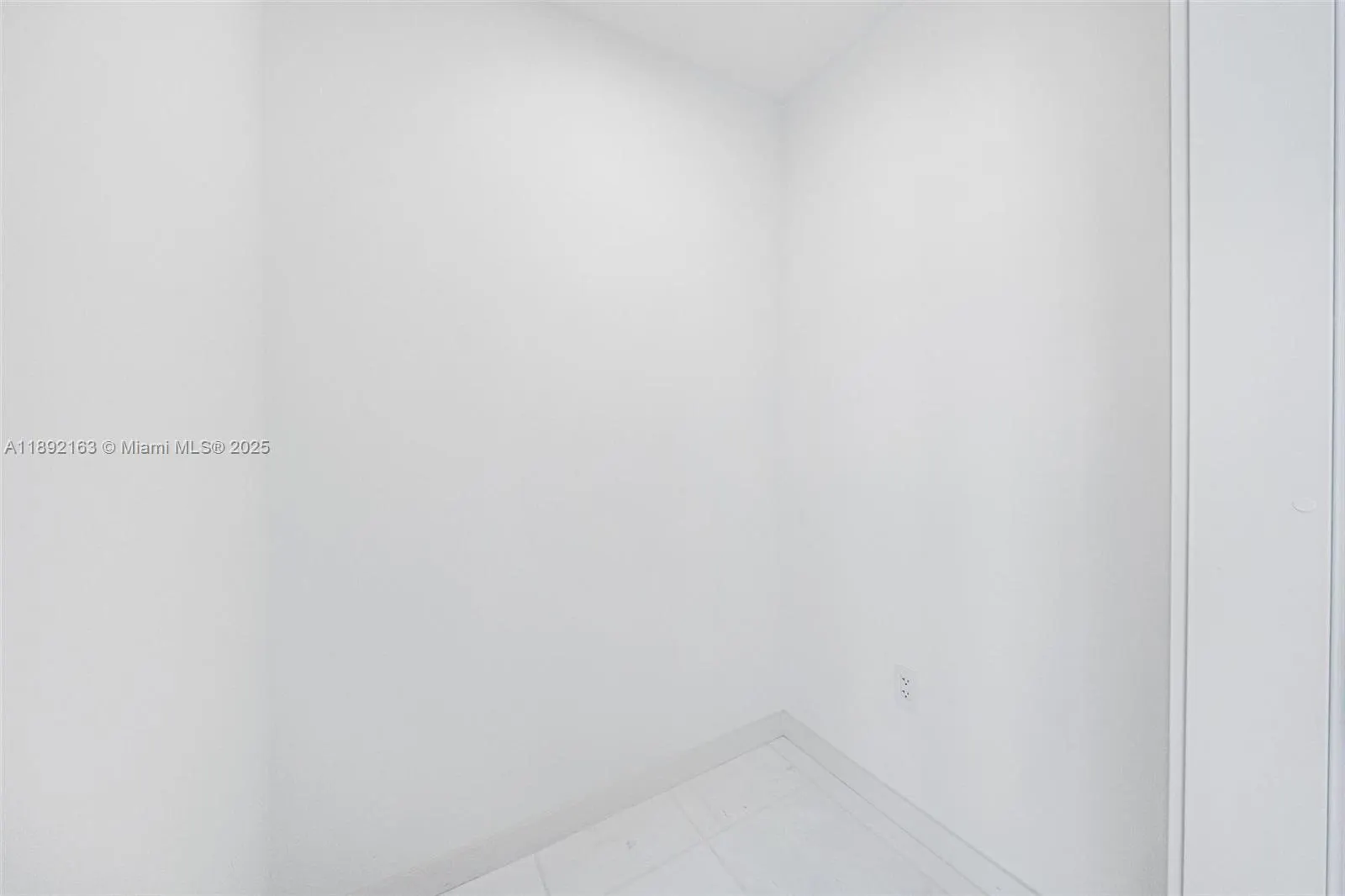 300 Biscayne Boulevard Way, #4507W