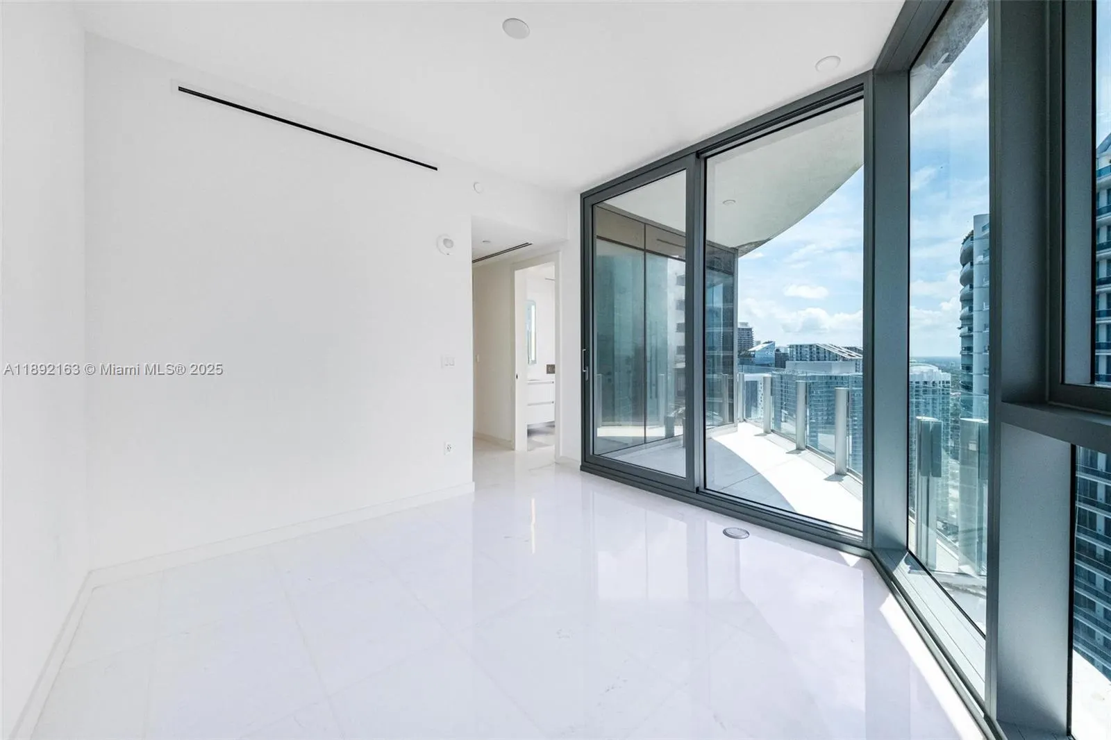 300 Biscayne Boulevard Way, #4507W