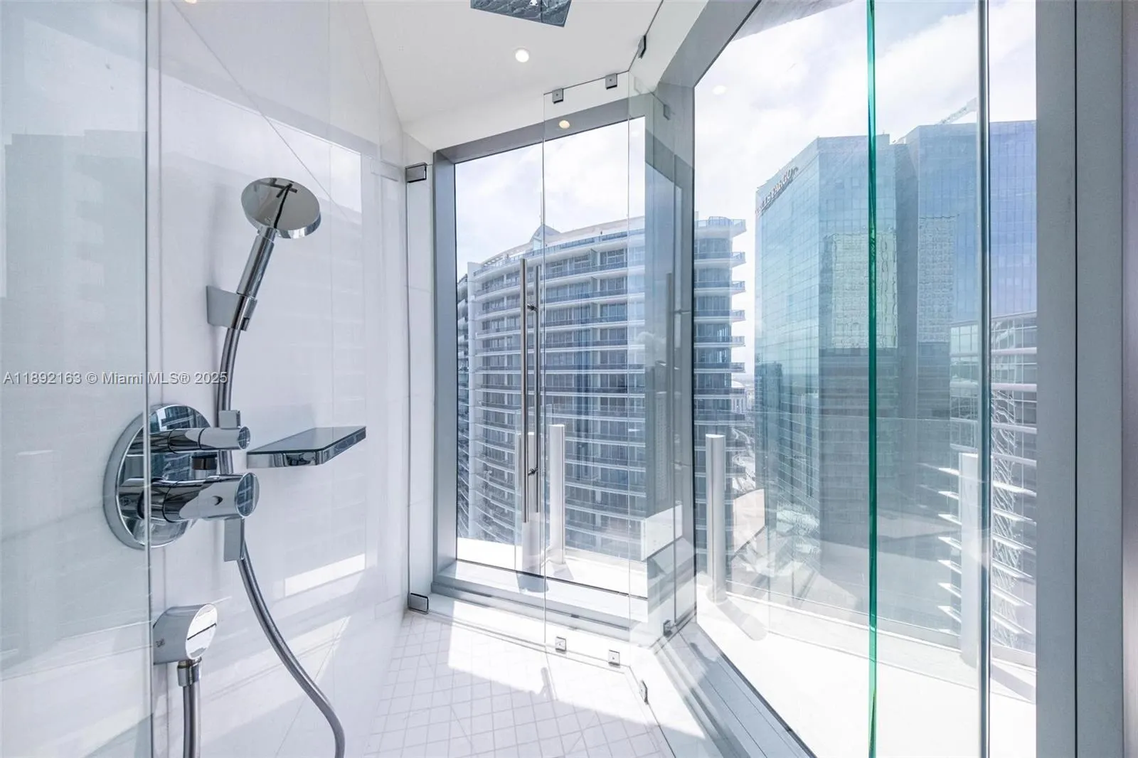 300 Biscayne Boulevard Way, #4507W