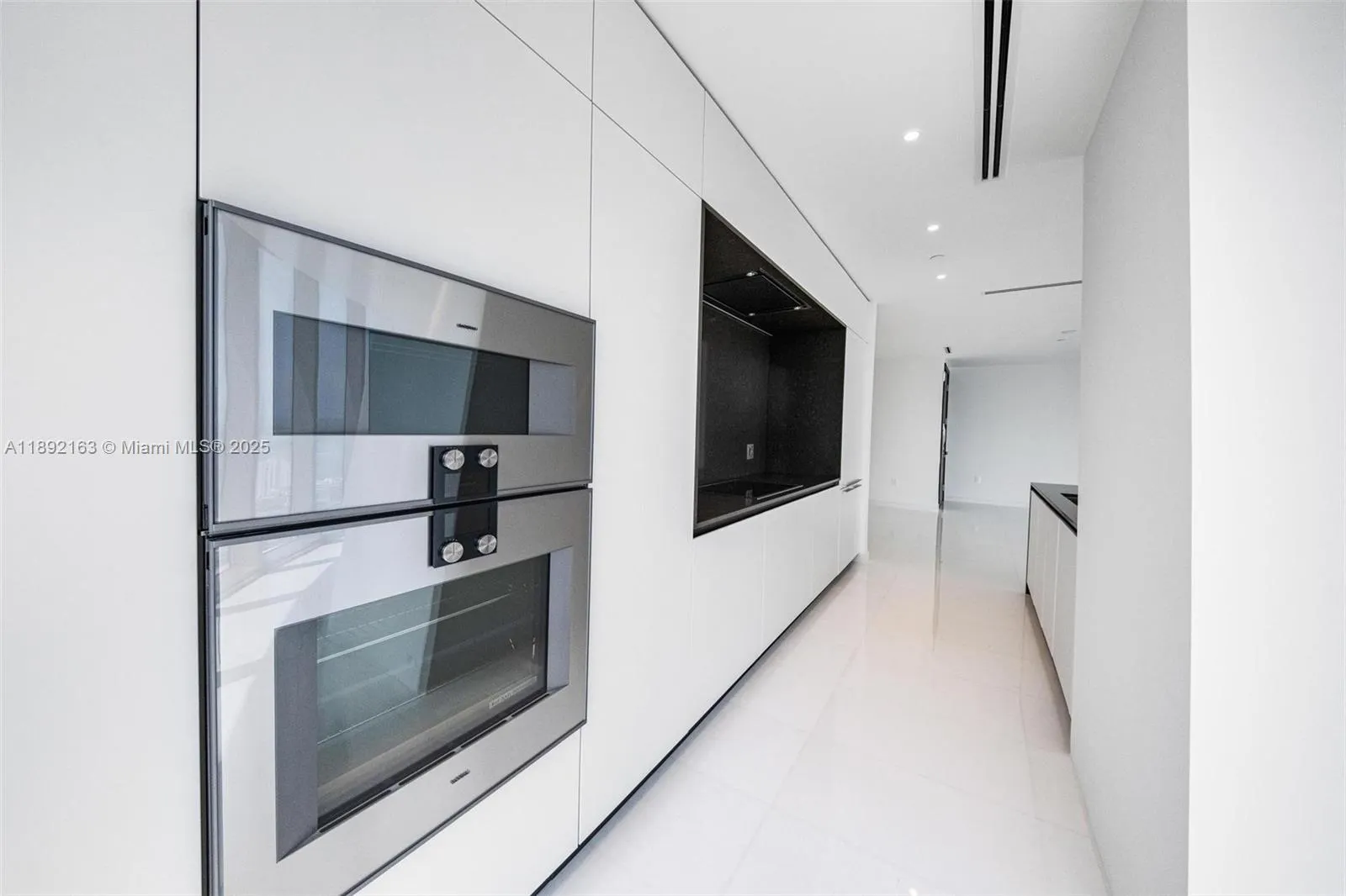 300 Biscayne Boulevard Way, #4507W