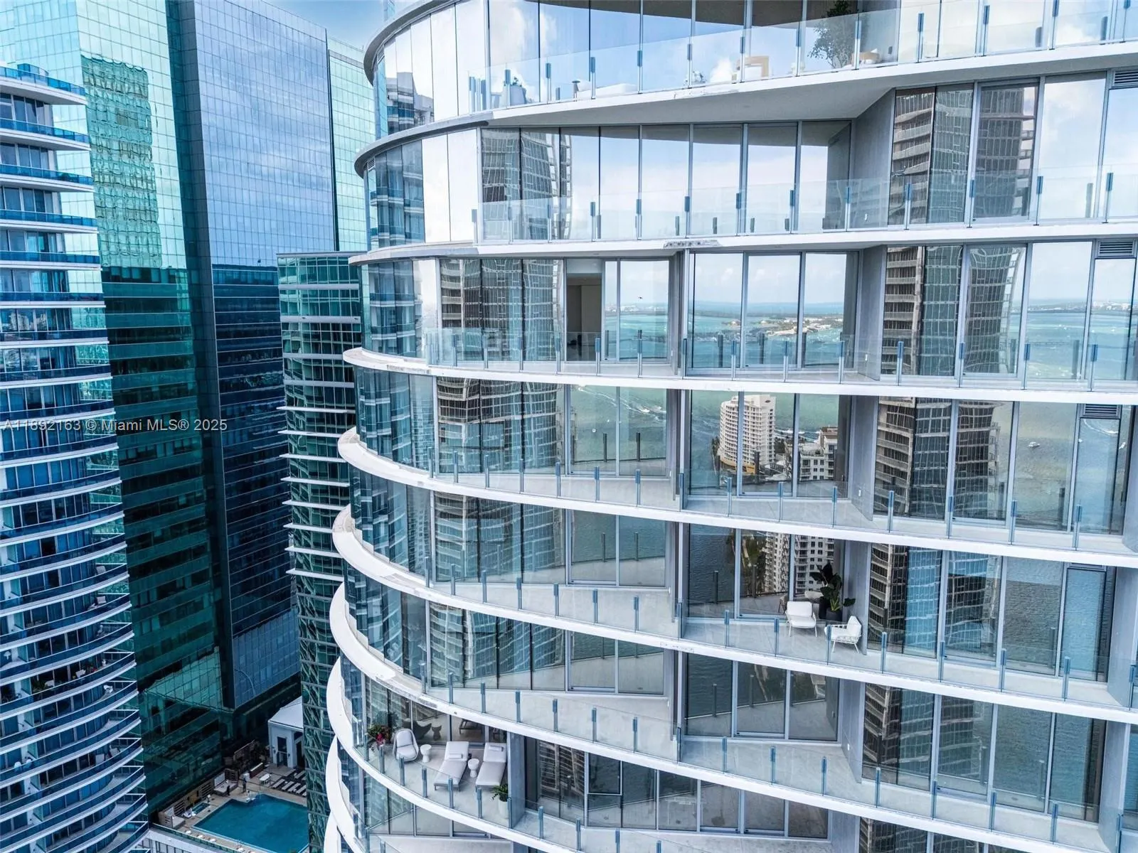 300 Biscayne Boulevard Way, #4507W