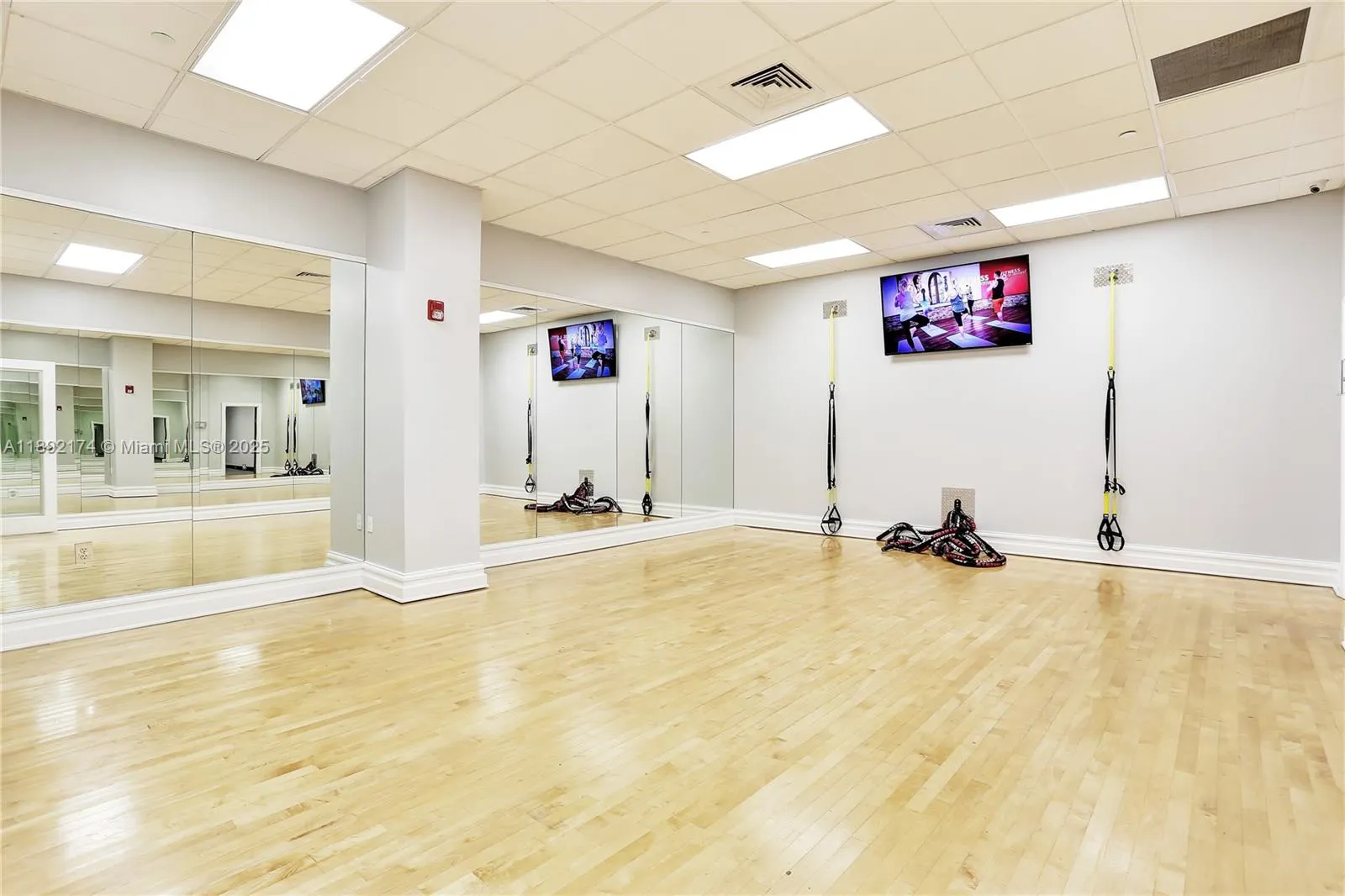 2501 S Ocean Dr, #310 (available Nov 6)