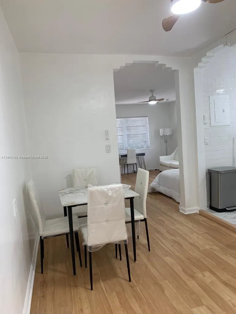 545 Michigan Ave, #4