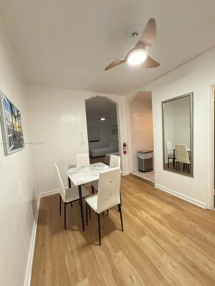 545 Michigan Ave, #4