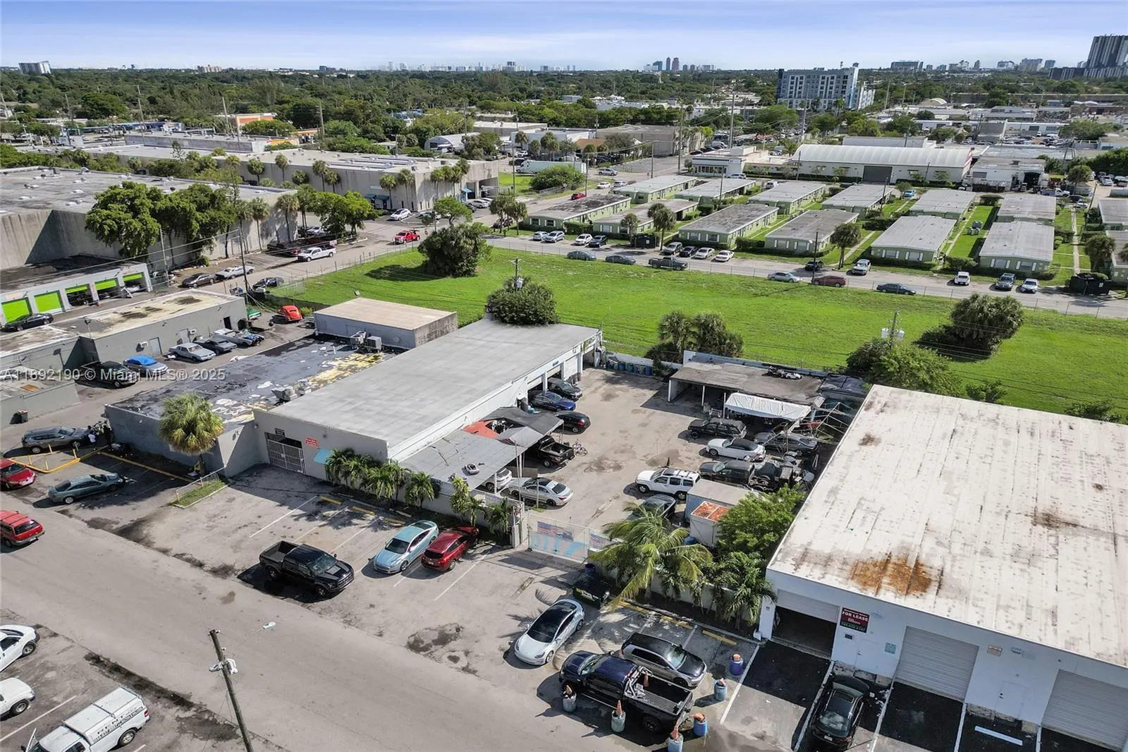 834 NW 10th Ter