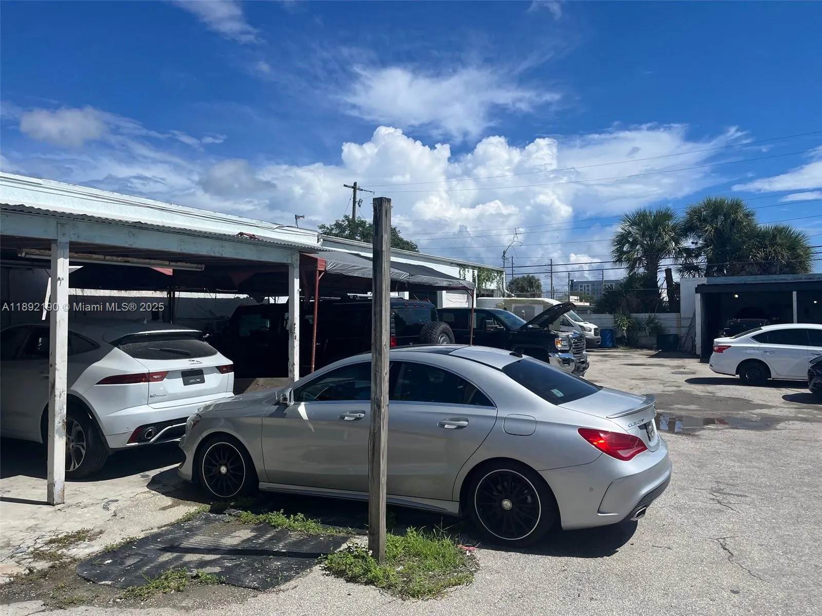 834 NW 10th Ter