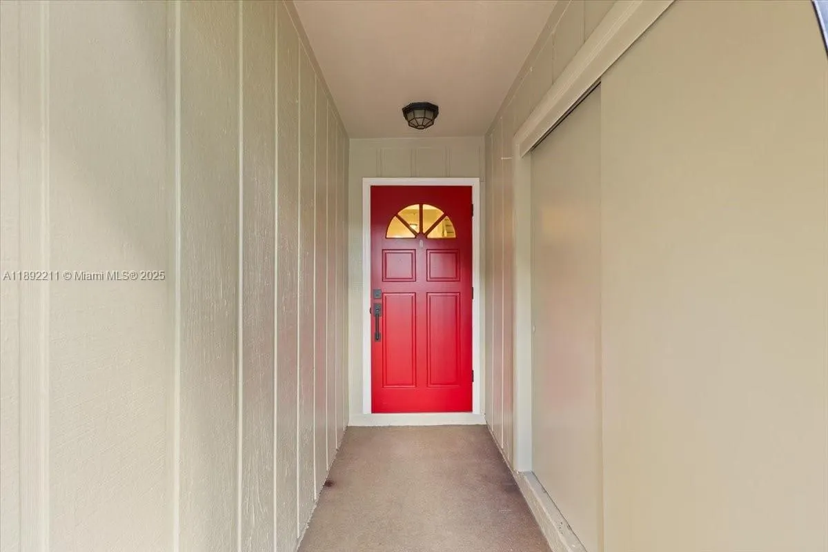 281 Jacaranda Dr, #13