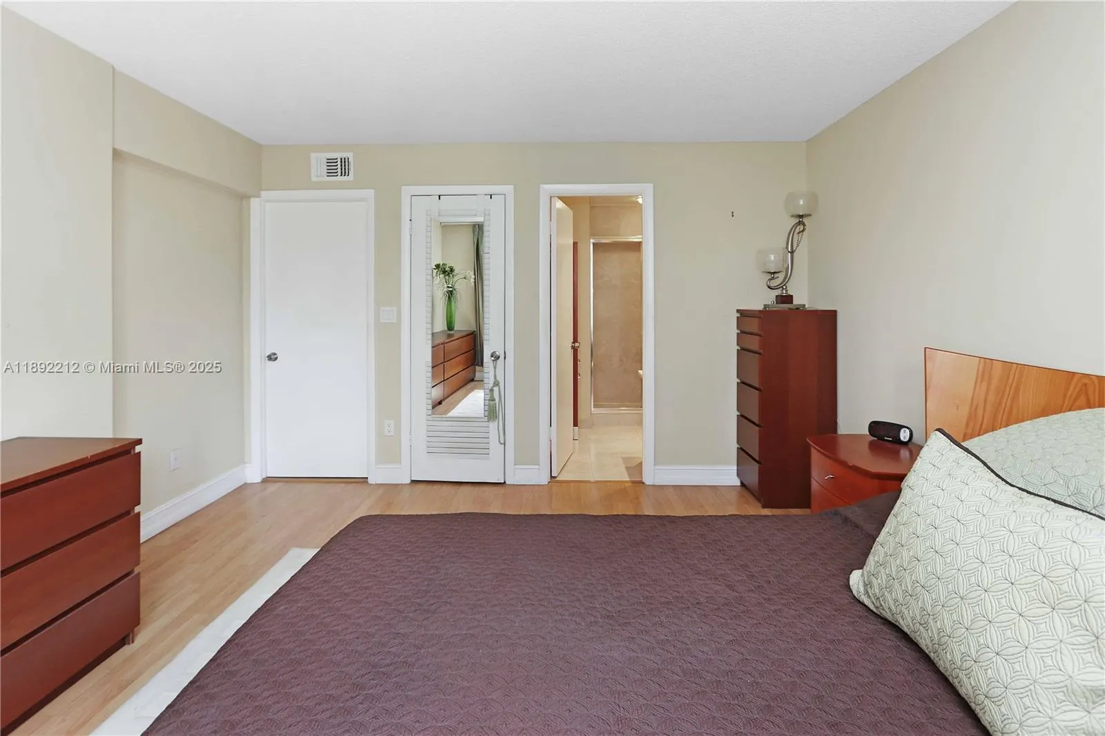 126 Golden Isles Dr, #32A
