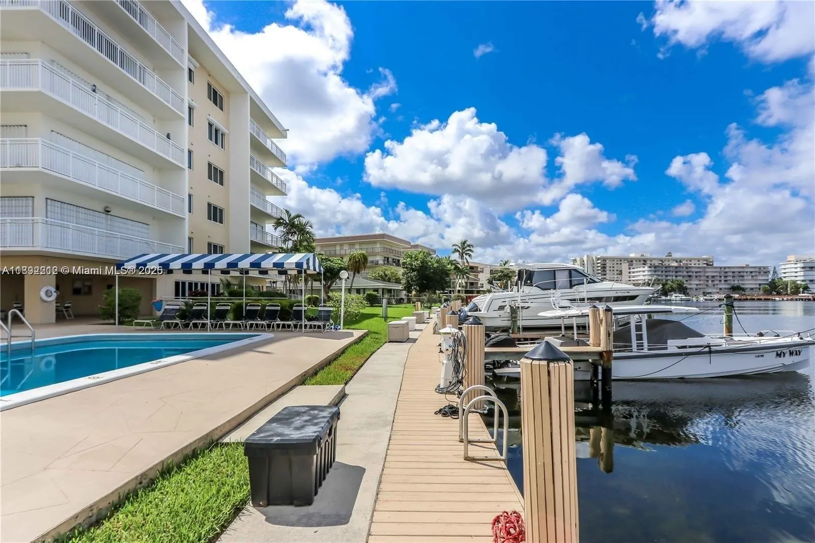 126 Golden Isles Dr, #32A