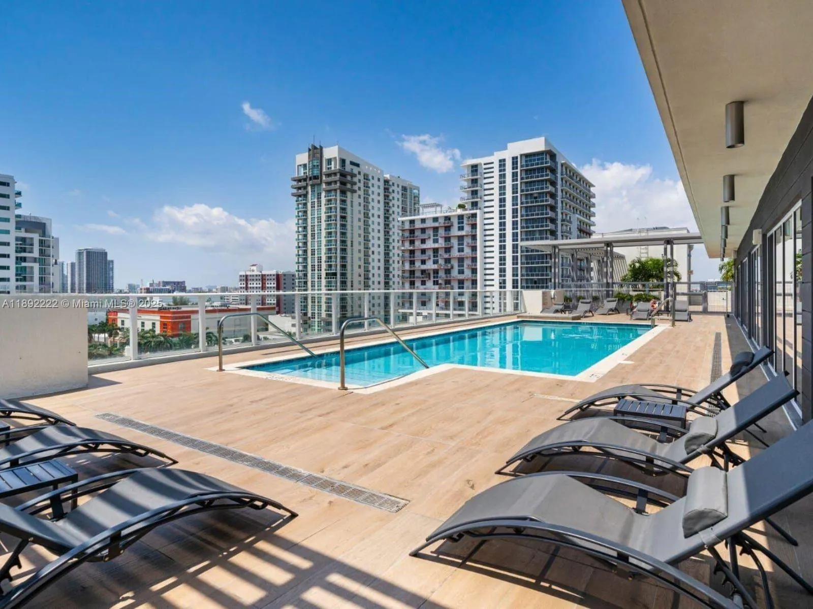 321 NE 26th St, #801