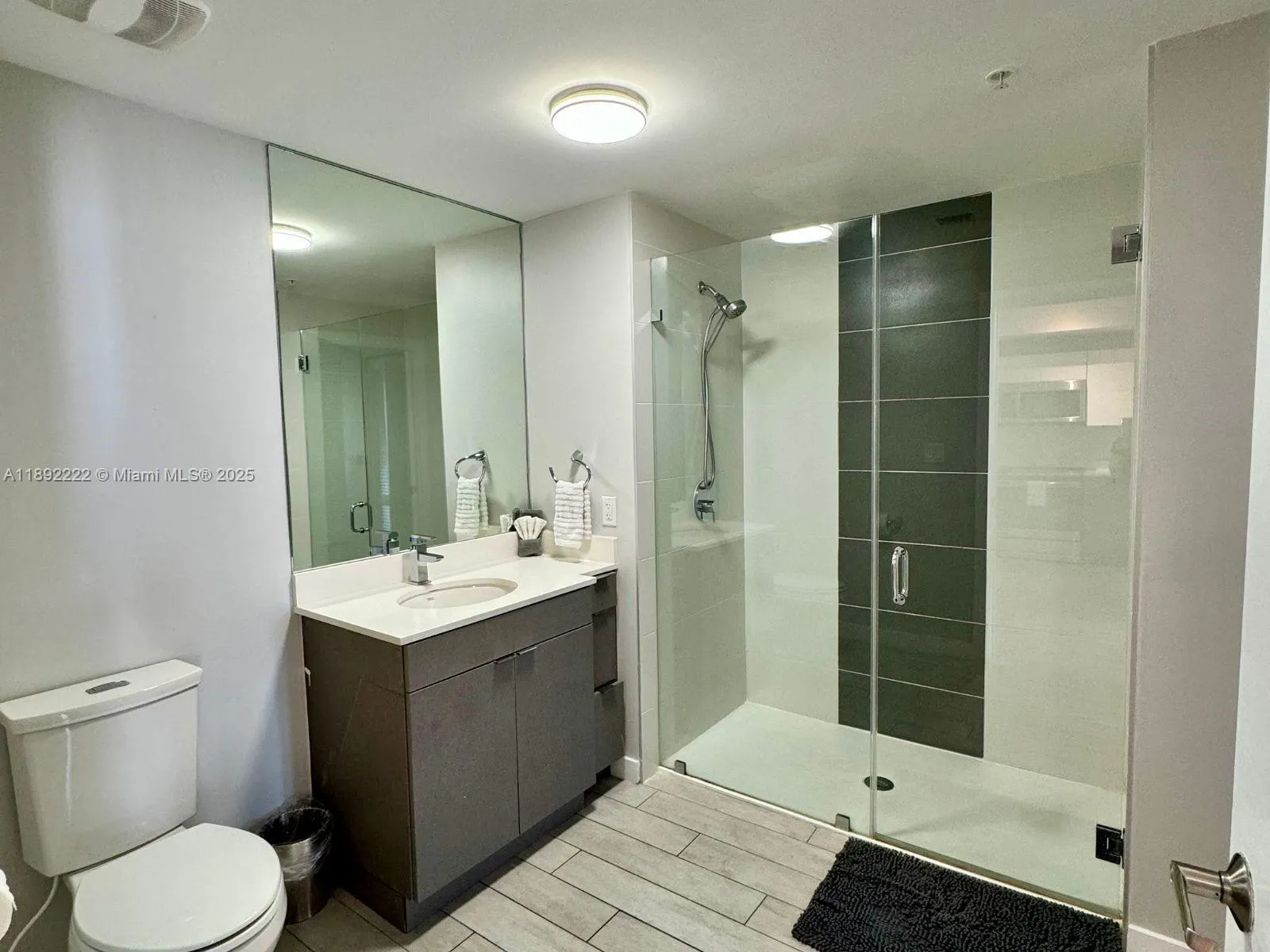 321 NE 26th St, #801