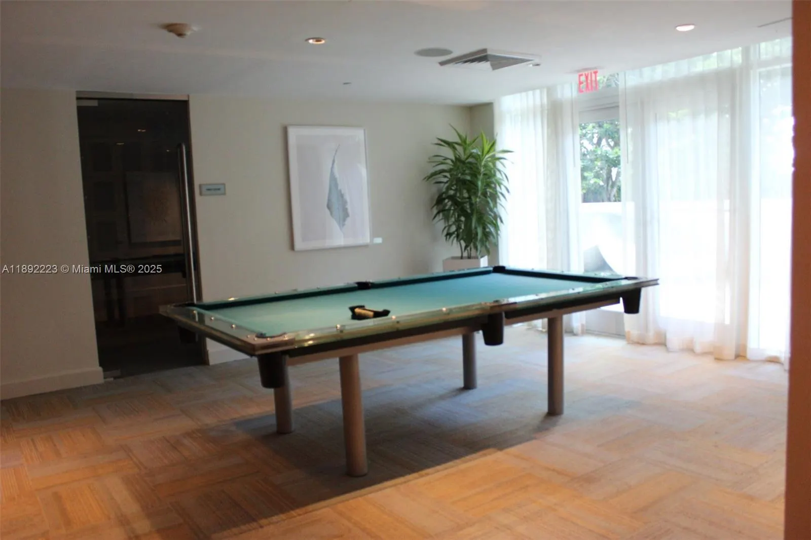 951 Brickell Ave, #3810