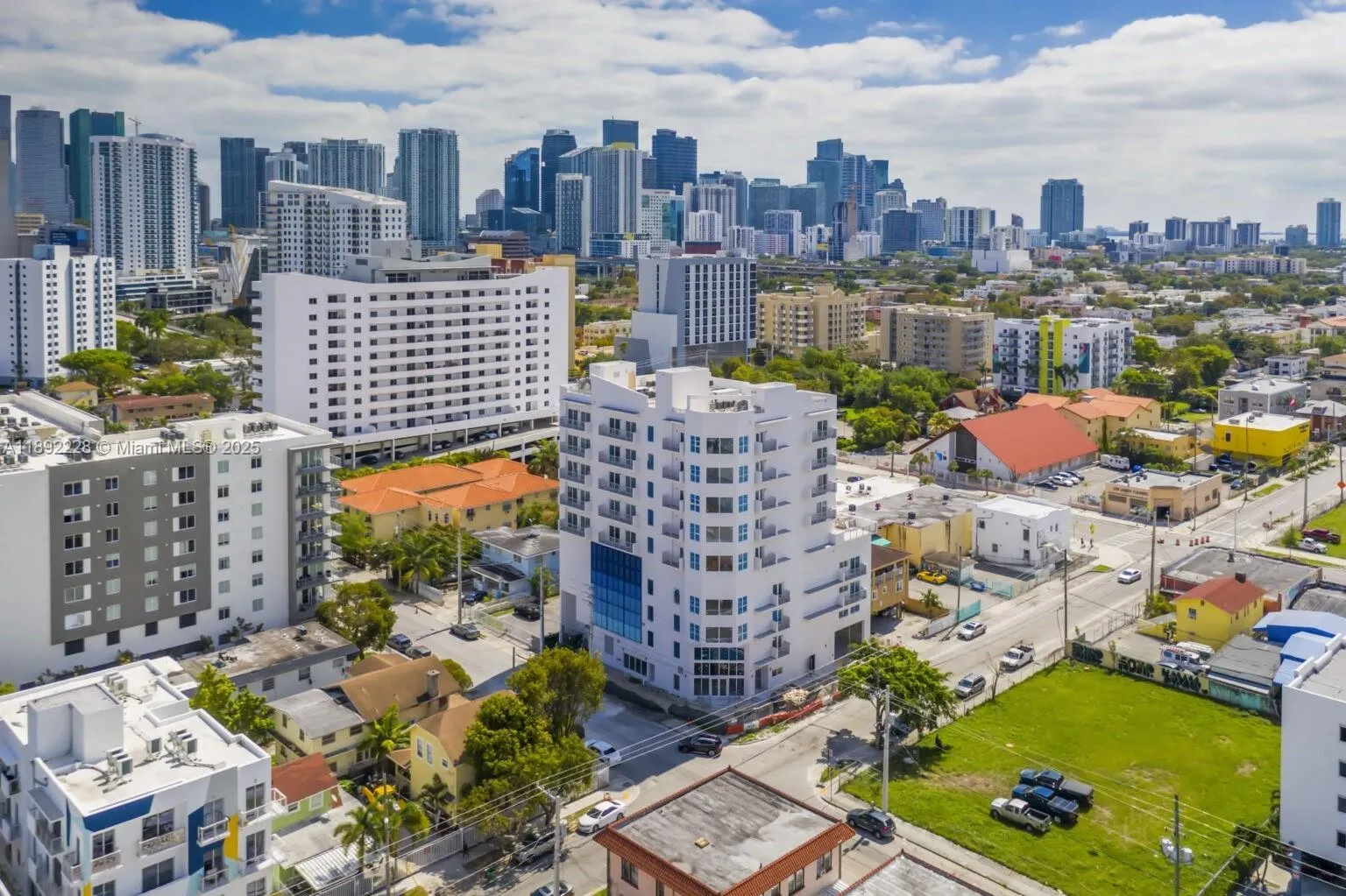 39 NW 7th Ave, #403