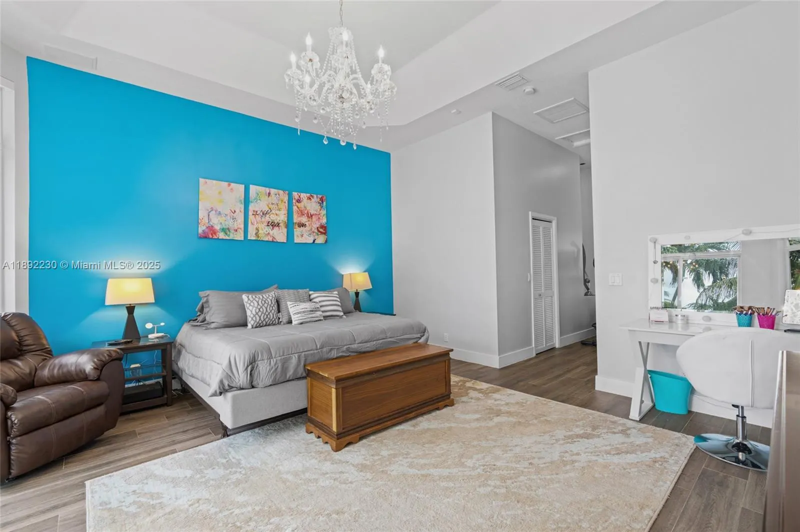 2984 Wentworth