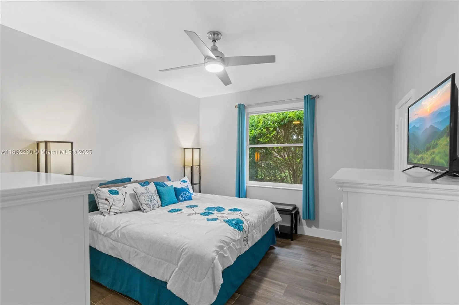 2984 Wentworth
