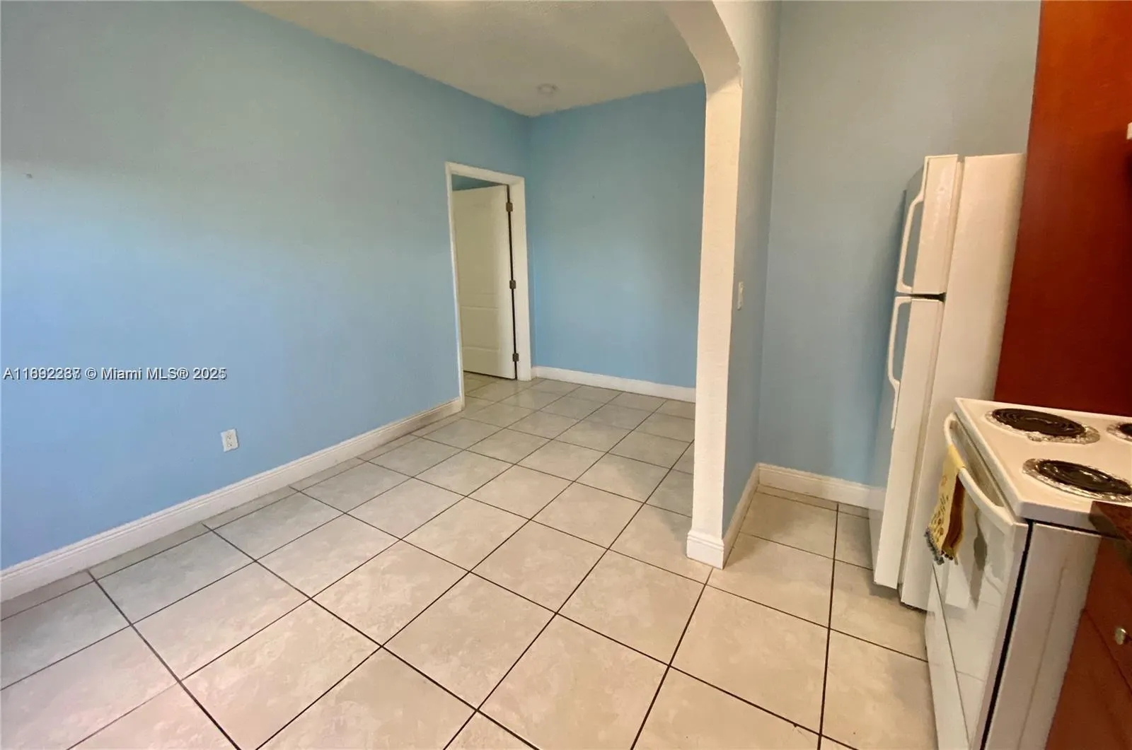 313 N Krome Ave, #B