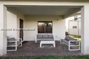 4105 SW 173rd Ave