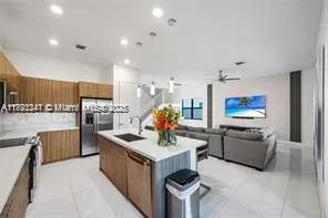 4105 SW 173rd Ave