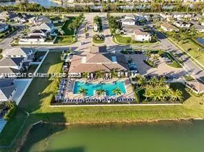 4105 SW 173rd Ave