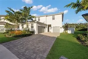 4105 SW 173rd Ave
