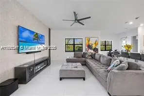 4105 SW 173rd Ave
