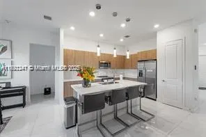 4105 SW 173rd Ave