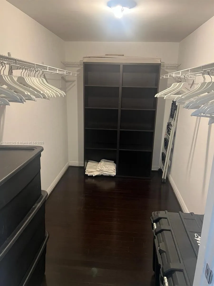 1755 E Hallandale Beach Blvd, #105E
