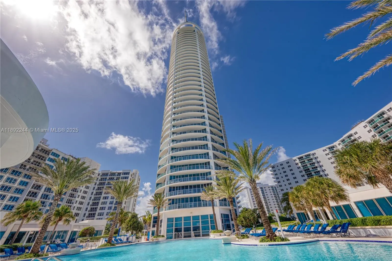 3101 S Ocean Dr, #707