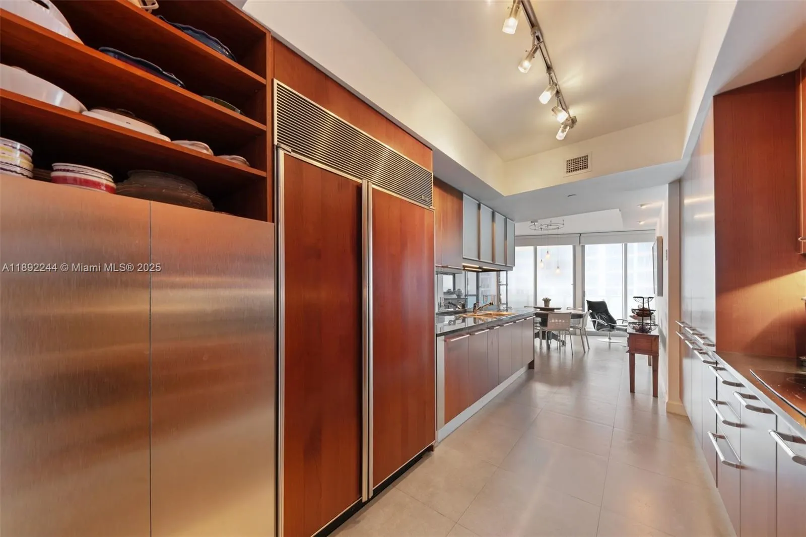 3101 S Ocean Dr, #707