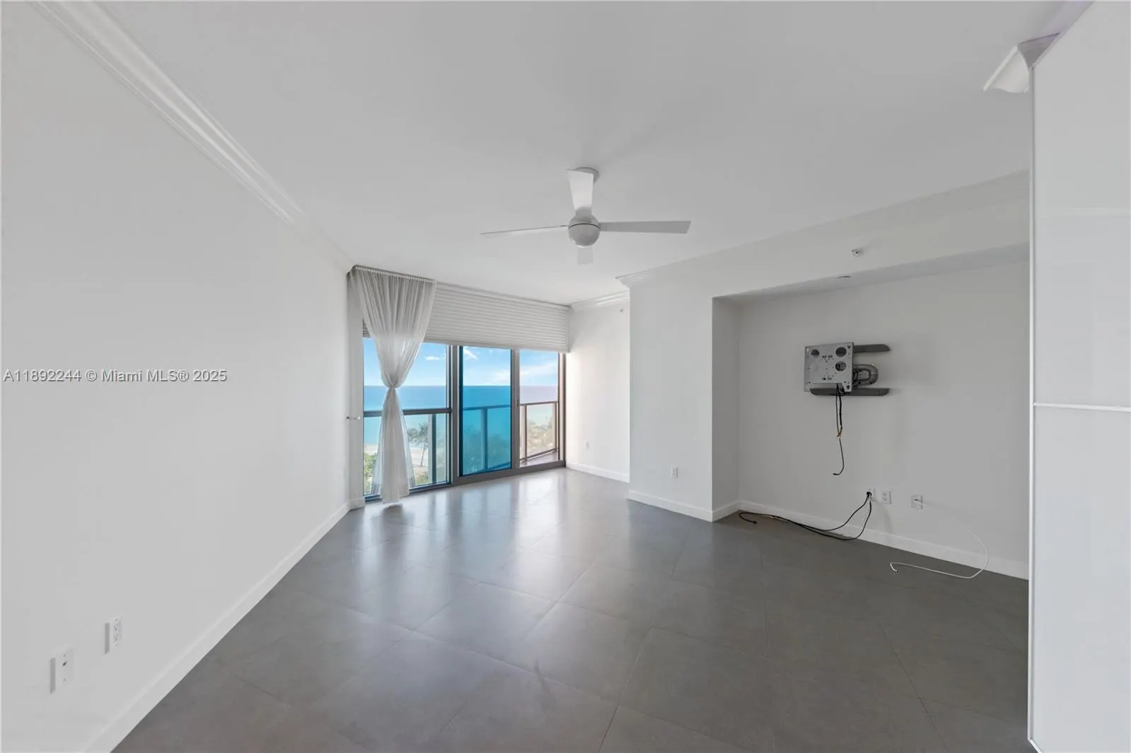 3101 S Ocean Dr, #707