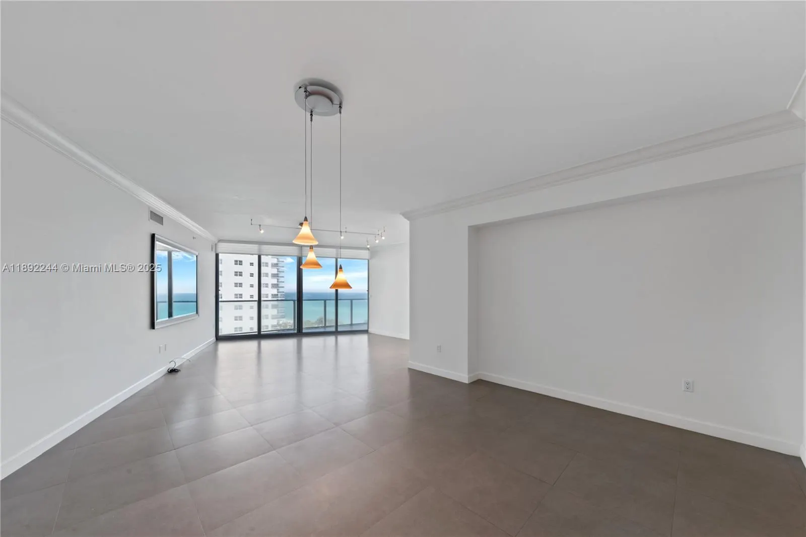 3101 S Ocean Dr, #707