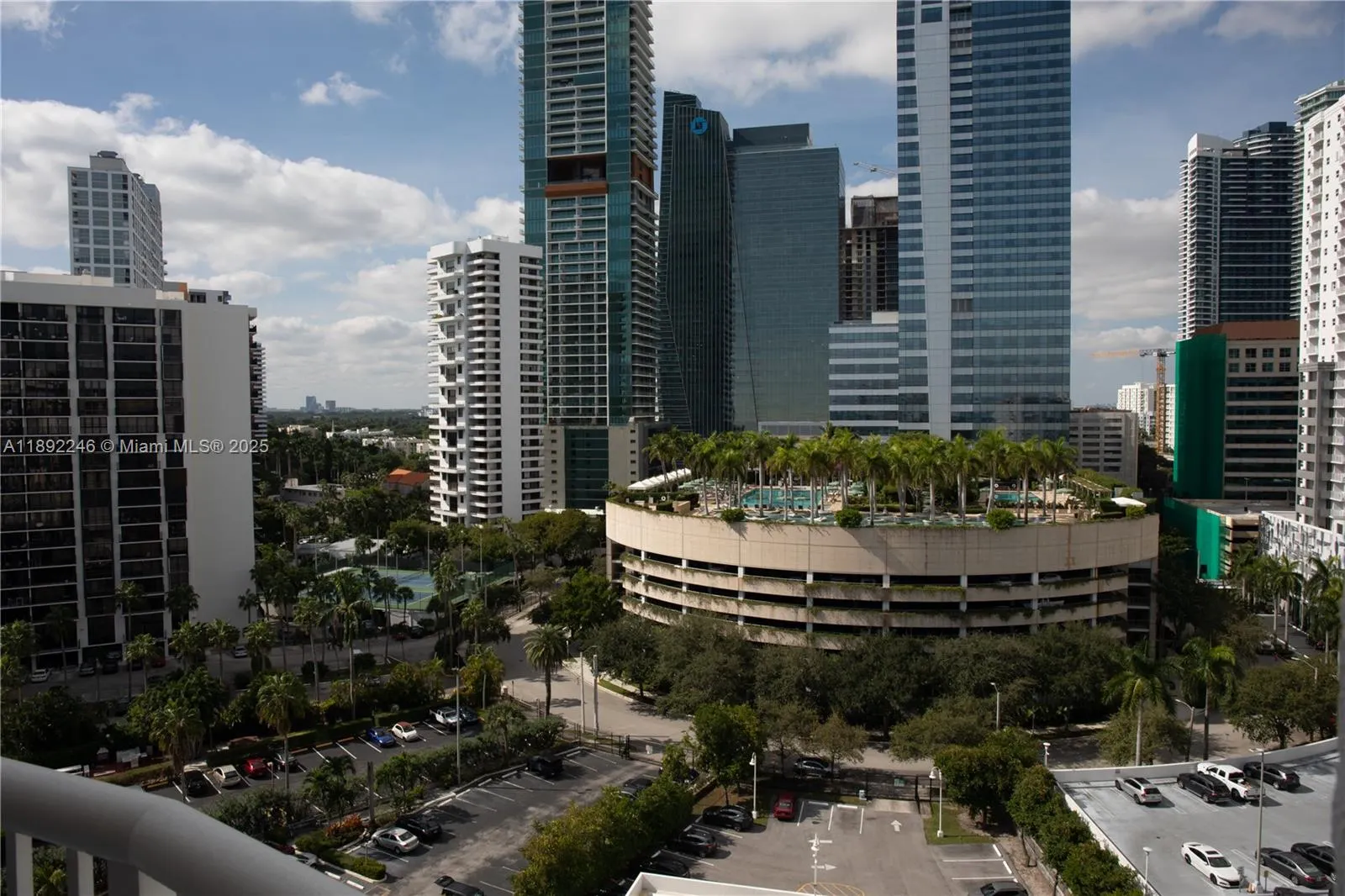 1420 Brickell Bay Dr, #1506D