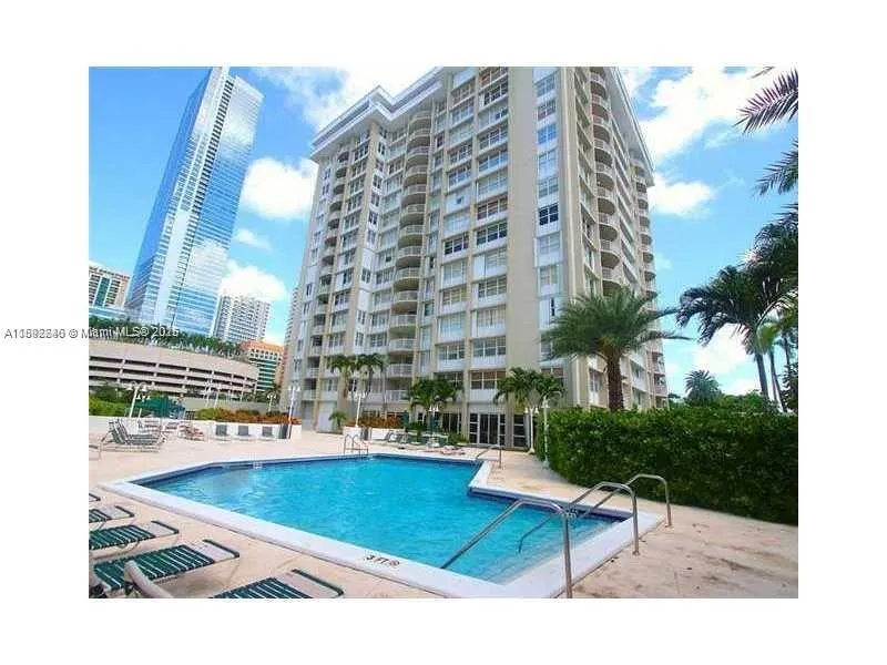 1420 Brickell Bay Dr, #1506D