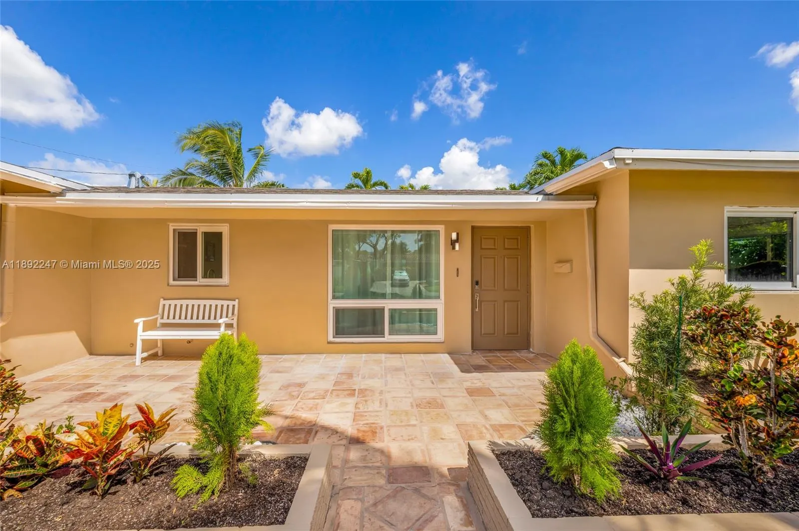 2115 NE 54th Ct