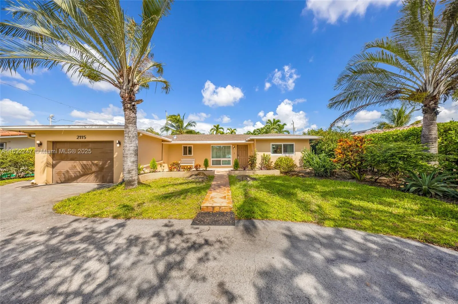 2115 NE 54th Ct