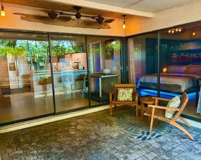 6437 Lemon Tree Ln