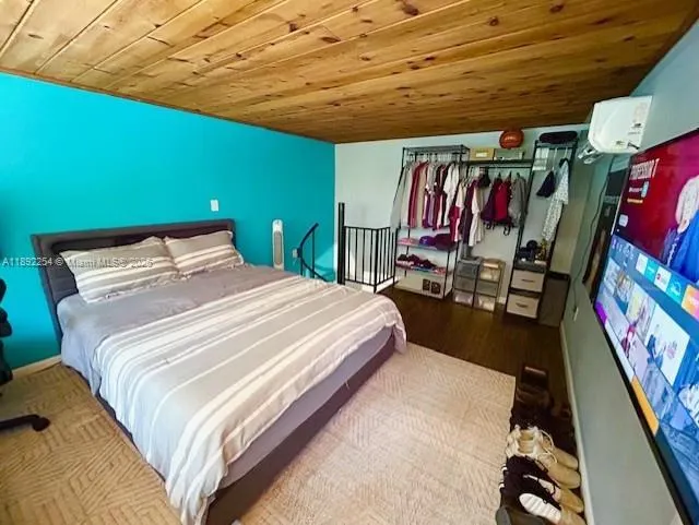6437 Lemon Tree Ln